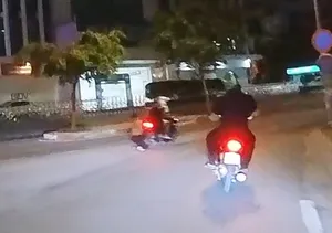 Cảnh sát đặc nhiệm bắt nhóm cướp kéo lê nạn nhân trên đường Cảnh sát đặc nhiệm bắt nhóm cướp kéo lê nạn nhân trên đường