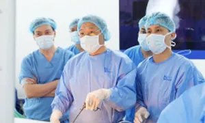 Khám tầm soát, phát hiện mắc hai ung thư cùng lúc Khám tầm soát, phát hiện mắc hai ung thư cùng lúc