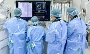 Ngưng tim khi đang cấp cứu do nhồi máu cơ tim Ngưng tim khi đang cấp cứu do nhồi máu cơ tim