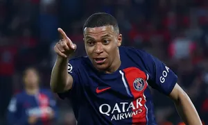 PSG phải đền bù Mbappe 60 triệu USD PSG phải đền bù Mbappe 60 triệu USD