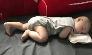 Điều gì xảy ra khi nằm sấp ngủ? Điều gì xảy ra khi nằm sấp ngủ?