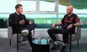 Thành tích của Ten Hag tương đương Gary Neville Thành tích của Ten Hag tương đương Gary Neville