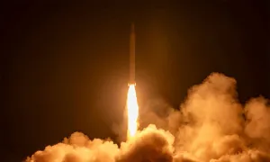 4 mẫu tên lửa Iran khai hỏa để tập kích Israel 4 mẫu tên lửa Iran khai hỏa để tập kích Israel