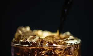 Vì sao uống quá nhiều nước ngọt bị hạ đường huyết? Vì sao uống quá nhiều nước ngọt bị hạ đường huyết?