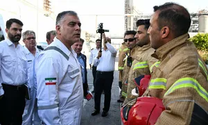 Bộ trưởng Iran thăm cảng dầu lớn nhất nước trước nguy cơ Israel tấn công Bộ trưởng Iran thăm cảng dầu lớn nhất nước trước nguy cơ Israel tấn công