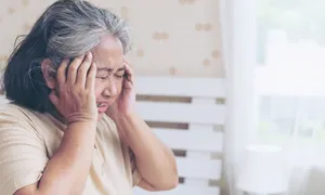 Vợ chồng tôi lo âu, trầm cảm vì sống với bố mẹ 90 tuổi bị lẫn Vợ chồng tôi lo âu, trầm cảm vì sống với bố mẹ 90 tuổi bị lẫn