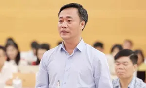 Thứ trưởng Xây dựng: Giá nhà đắt đỏ một phần vì chiêu trò thổi giá Thứ trưởng Xây dựng: Giá nhà đắt đỏ một phần vì chiêu trò thổi giá