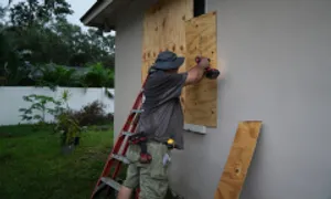 Florida sắp hứng bão mới Florida sắp hứng bão mới
