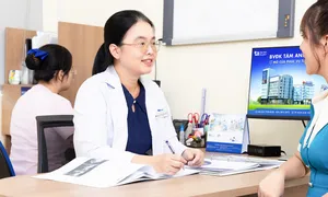 'Tìm con' ở tuổi trung niên 'Tìm con' ở tuổi trung niên