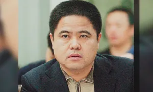 Quan tham có hơn 1.000 bất động sản, 'ôm' 5 valy tiền khi bỏ trốn Quan tham có hơn 1.000 bất động sản, 'ôm' 5 valy tiền khi bỏ trốn