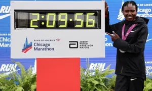 Kỷ lục gia marathon vươn lên từ nỗi đau Olympic Kỷ lục gia marathon vươn lên từ nỗi đau Olympic