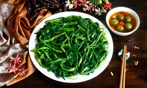 Luộc rau có cần đậy vung? Luộc rau có cần đậy vung?