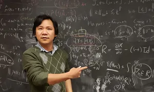 Từ rẫy cà phê tới giáo sư bậc cao nhất tại Mỹ Từ rẫy cà phê tới giáo sư bậc cao nhất tại Mỹ