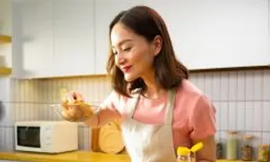 Tiêu chí chọn dầu ăn của Lan Phương, Khánh Thy và người nổi tiếng Tiêu chí chọn dầu ăn của Lan Phương, Khánh Thy và người nổi tiếng