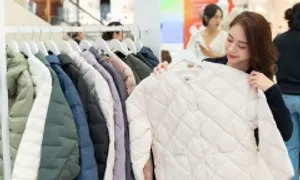 Áo khoác chần bông - biểu tượng công nghệ mới của Uniqlo Áo khoác chần bông - biểu tượng công nghệ mới của Uniqlo