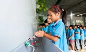 Học sinh vùng cao rèn thói quen rửa tay khi có nhà vệ sinh mới Học sinh vùng cao rèn thói quen rửa tay khi có nhà vệ sinh mới