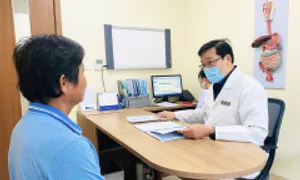 Khám sức khỏe bất ngờ phát hiện hai u thực quản ác tính Khám sức khỏe bất ngờ phát hiện hai u thực quản ác tính