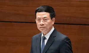 Bộ trưởng Thông tin và Truyền thông tiếp tục trả lời chất vấn Bộ trưởng Thông tin và Truyền thông tiếp tục trả lời chất vấn