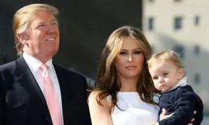 Hành trình 'lột xác' của cậu út nhà Trump Hành trình 'lột xác' của cậu út nhà Trump