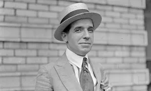 Cuộc đời Charles Ponzi - 'cha đẻ' của trò lừa đảo đa cấp Cuộc đời Charles Ponzi - 'cha đẻ' của trò lừa đảo đa cấp