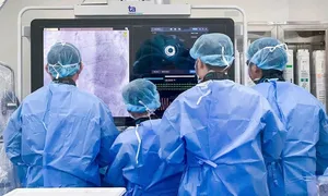 Người đàn ông không tin khi bác sĩ chẩn đoán hẹp mạch vành mạn tính Người đàn ông không tin khi bác sĩ chẩn đoán hẹp mạch vành mạn tính