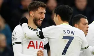 Tiền vệ Tottenham nguy cơ bị cấm 7 trận vì đụng chạm Son Heung-min Tiền vệ Tottenham nguy cơ bị cấm 7 trận vì đụng chạm Son Heung-min