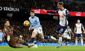 Man City thua thảm Tottenham Man City thua thảm Tottenham