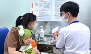 Có nên cho trẻ tiêm ngừa cúm và phế cầu cùng lúc? Có nên cho trẻ tiêm ngừa cúm và phế cầu cùng lúc?