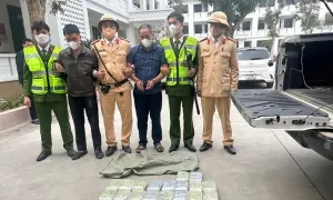 Chủ tịch xã bị bắt cùng ôtô có 34 bánh heroin Chủ tịch xã bị bắt cùng ôtô có 34 bánh heroin